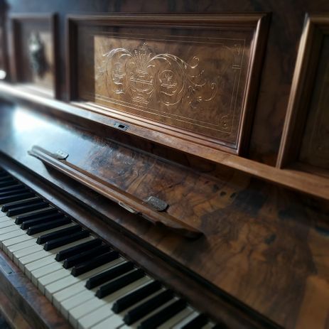 RAMSPERGER upright piano 01